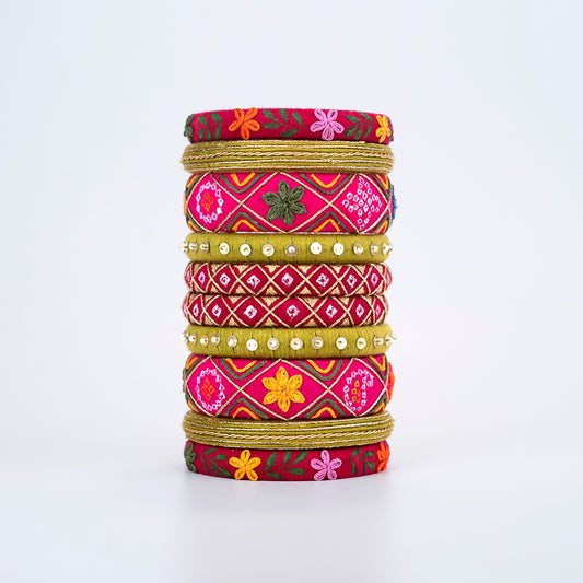 Bandhani Bangle Set